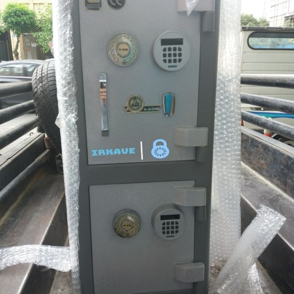 گاوصندوق-کاوه-با-علامت-استاندارد.jpg گاوصندوق کاوه با علامت استاندارد و دو رمز دیجیتالی - تصویر 1